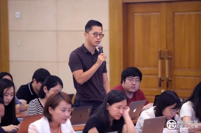 国家发展改革委举行专题华体会(中国)发布会 介绍创新和完善促进绿色发展价格机制有关情况