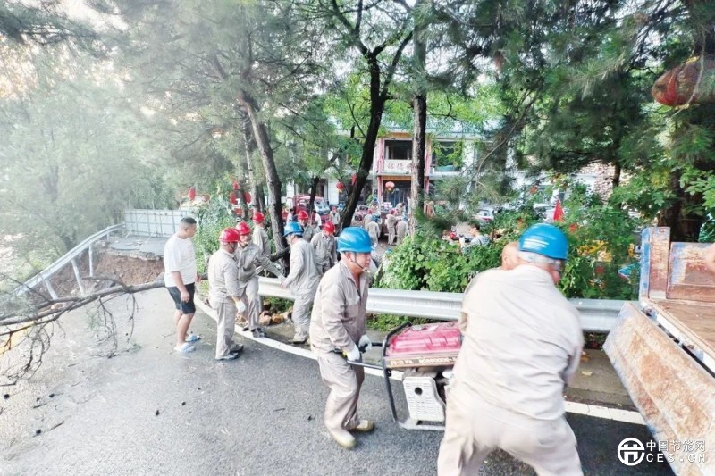 能源电力系统奋战防汛救灾一线